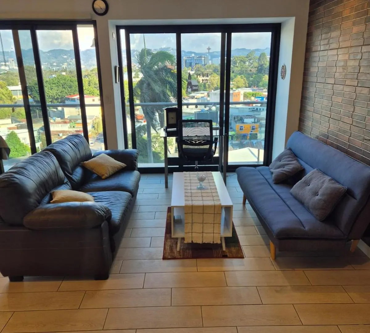 Quo Z4 Alojamiento Completo 3 Habitaciones 3 Banos Guatemala City 0*,