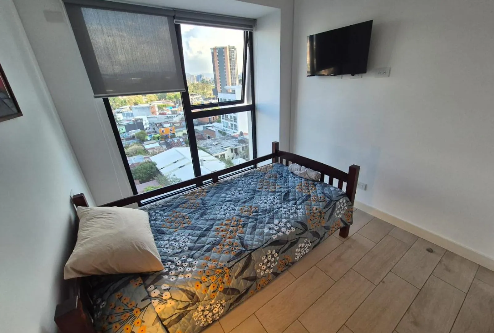 Quo Z4 Alojamiento Completo 3 Habitaciones 3 Banos Guatemala City 0*,